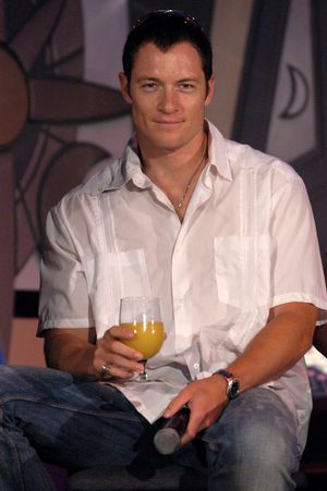 Tahmoh Penikett.jpg