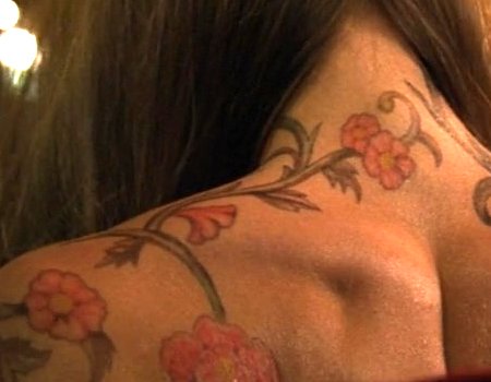 File:Detail of back of Lydia's neck and left shoulder.jpg