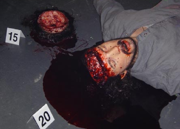 Fichier:Makeup inevitable.jpg