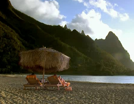 File:Powers candice hawaii.jpg