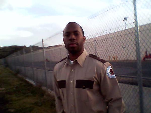 File:Garrick Dixon in front of prison.jpg