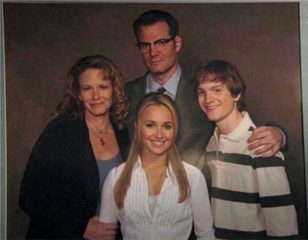 File:Bennet family picture from OOT deleted scene.jpg