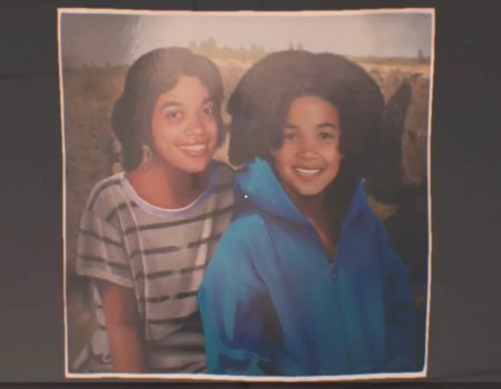File:Gemini collectible photo of employee's children.jpg