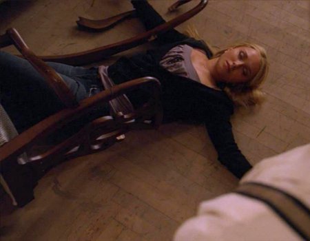 File:Claire gets shot.jpg