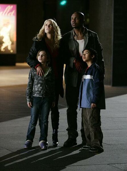 File:Look up in the sky!.JPG