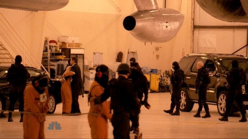 File:Hooded people 13.jpg