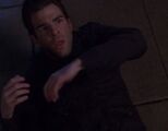 James prétend être Sylar. (« Terre d'asile ­­­»)