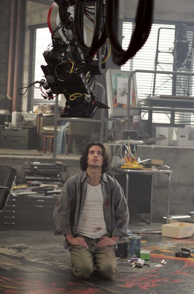 File:Lubin - Isaac kneels.jpg