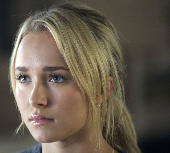 File:ClaireBennet.jpg